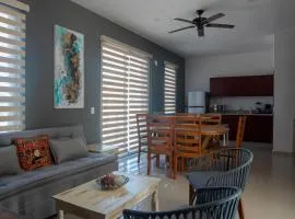2br/2ba Condo 1 block to ocean! - Unit 4