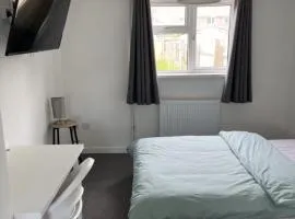 Contractors Rooms In Hythe