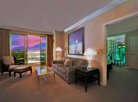 Kintsugi Retreat-Condo-StripView-No Resort Fee, hotel in Las Vegas