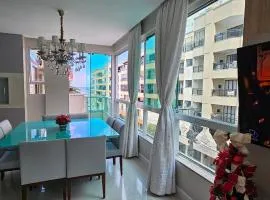 APARTAMENTO 3 SUITES MEIA PRAIA - ITAPEMA - 90 Metros DO MAR
