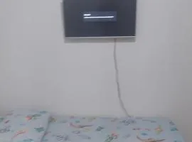 Aluguel de quarto com banheiro compartilhado,próximo ao Copacabana palace