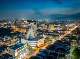Royal Phuket City Hotel, hotel v mestu Phuket Town