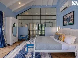 StayVista at Casa PuMa with Pool & WiFi
