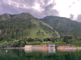 Casmel Escape Hostel, hotel i Silalahi