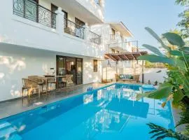 ELIVAAS Villa Paraiso 4 BHK with Pool & Bar