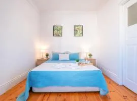 Host Wise - Spacious Comfortable Apartment - Balcony
