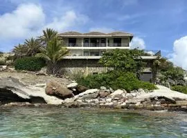 The Seahouse Antigua SEAFRONT