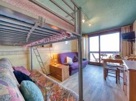 Studio Soyouz Vanguard-103 by Interhome