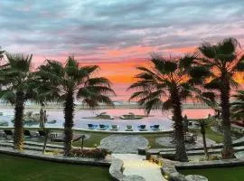 Luxury Oceanfront Condo on Cerritos Beach