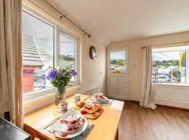 Apartment Harbourside Hideaway by Interhome