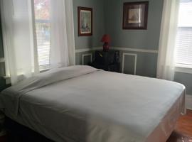 Angies in the Heights，位于休斯顿的酒店