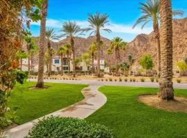 Tranquil Villa with Captivating Desert Views #A