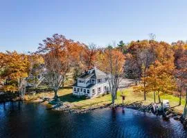Lakefront Retreat in Orono Maine