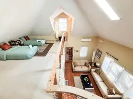 The Hideaway House - Private Peaceful Cozy