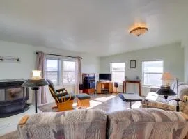 Hot Tub and Screened Porch Getaway in Montrose!