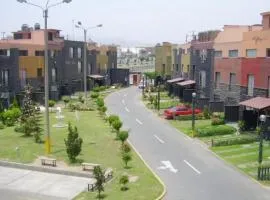 Habitaciones con todos los servicios en Lima Este a 1 cuadra del Banco de Crédito Sede Central