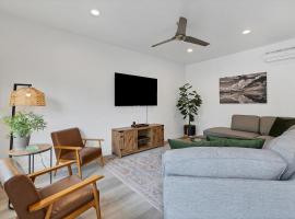 Newly furnished 5BD 4BA Townhome The Vue 30, hotel v destinaci St. George