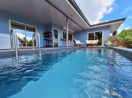 FARE HEI - Maison 2 chambres avec Piscine privée et accès plage