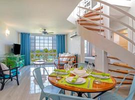 Marriott SeaCastles B30 Rooftop Penthouse, camera con cucina a Montego Bay