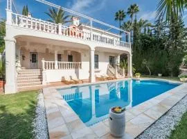 Peaceful 4 BDRM Andalusian Villa w Sea Views