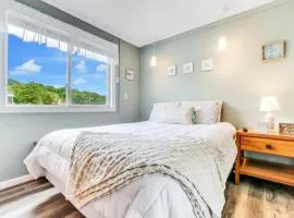 Soothing Oceanfront Haven with Parking