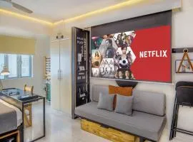 Relaxing Apt Bgc Business Ready with 84inch Cinema