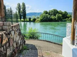 Suite Kelnhof - Cozy Riverside Apartment
