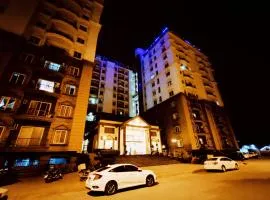Luxury 3-BEDROOMS FAMILY APARTMENT!
