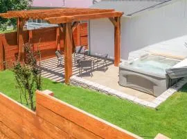 Sweet Jasper Suite-Summer Getaway in Jasper with Hot Tub