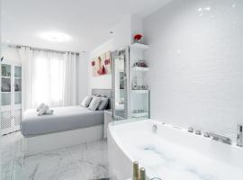 Gold Horizon Luxury Apartments, ξενοδοχείο σε Nerja