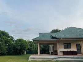 Casa Carmencita Cebu - Ocean and garden villa in Asturias, Cebu
