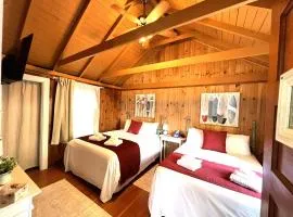 Cottage 11 - 1 Bed / 1 Bath w/ Private Courtyard