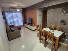 Apartamento Confortável e Espaçoso em Condomínio Familiar, 2 Quartos com 1 suíte e Lazer de Clube