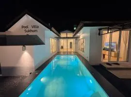 Newly Renovated 4BR Pool Villa in Phuket Town