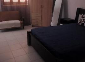 Bar Residencial Frontera, hotel en Mindelo