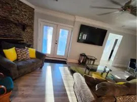 Beautiful Private 4-bedroom home on 2 acres