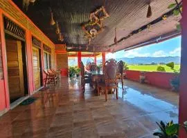 Penginapan Bunga Sonsang kamar Family Tripel