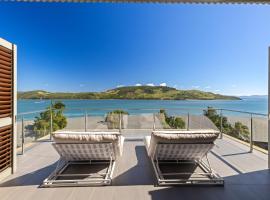 Yacht Club Villas on Hamilton Island by HIHA