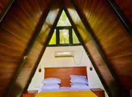 Agora Field, Hotel in Hikkaduwa