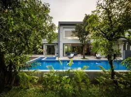 SaffronStays Six Degrees