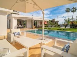 Amazing Villa With Heated Pool