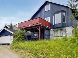 3 Bedroom Beautiful Apartment In Røros