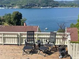 Stunning Home In Lyngdal With Wifi