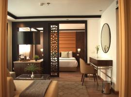 Nile Bride 5-Star Suite-Based Luxury Cruise - Every Monday from Luxor 4 & 7 Nights - Every Friday from Aswan 3 & 7 Nights, ubytování na lodi v destinaci Luxor