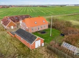 Beautiful Home In Lemvig With Wifi