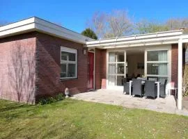 Comfortable family bungalow near beach