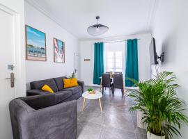 T2 48m2 neuf, centre ville, 3min à pied de la gare, hotel in Saint-Cyr-lʼÉcole