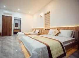 LINH CHI Hotel