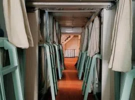 Khaosan Beds and Bath Hostel