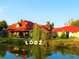 ŁÓDZKI DOM TURYSTYCZNY-ŁÓDŹ Helenówek- Pokoje z łazienkami, Parking gratis tylko auta osobowe